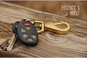 key chain hunt and host