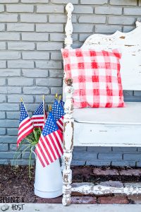 Paint your own buffalo check fabric for the cutest DIY pillows ever. Easy 4th of July décor ideas.