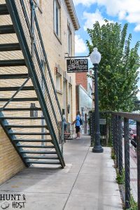 Wondering where to shop in College Station while visiting your Aggie? Head north to Bryan and use this complete list of the best places to shop in Bryan Texas as your guide to a fun, treasure filled day!
