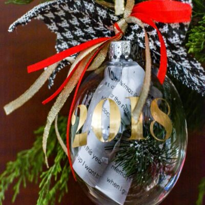 DIY TIME CAPSULE CHRISTMAS ORNAMENT