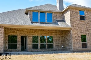 Before pictures of a very vanilla builder grade home ready to get a personal and cozy makeover on a budget full of DIY ideas, tips and tricks. Follow along this cookie cutter home makeover!