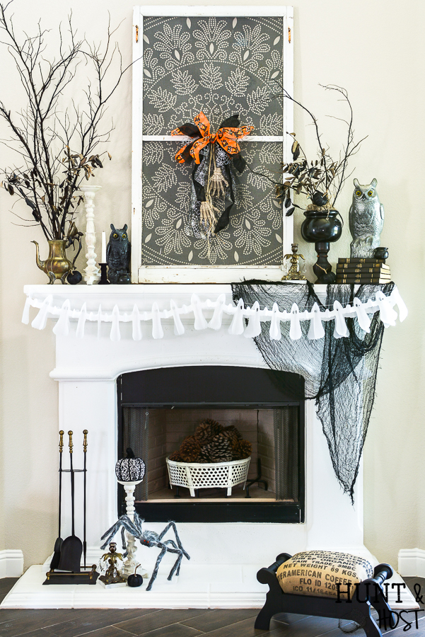 A gorgeous vintage farmhouse Halloween can be achieved with even the tightest budget. See this finance friendly ideas to get your home decorated for Halloween with a trendy farmhouse style mixed with vintage age and patina. The 99 Cent Only Store is your all in one spot for the perfect Halloween decorating supplies. #dothe99 #99obsessed #vintageHalloween #budgetHalloweendecor #halloweentable #halloweendecoratingideas #halloweenmantel