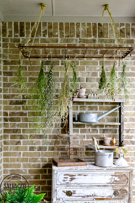 https://salvagedliving.com/wp-content/uploads/2019/05/DIY-Flower-Drying-Rack-for-herb-drying-7.jpg