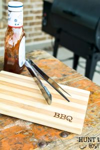 Personalize these inexpensive finds from Walmart with your Walnut Hollow Vera Tool and Hot stamps. Tons of personalized gift ideas, great for Father's Day gifts, Mother's Day gifts and special Christmas presents. Wood-burning letters is very easy and quick to do with tons of personalizing potential. #woddburning #personalizedgift #monogram #inexpensivegiftideas #DIYgifts #heatstamp