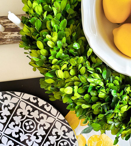 Create an easy DIY centerpiece for your summer tablescape and use it all year round in your home decor. #scrapwood #picketfence #summertable #lemondecor