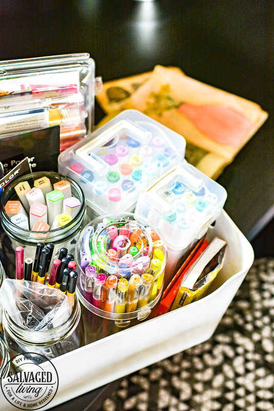 Creating a Small Creative Space in Your Home: Carve out a small craft room or craft area to let your creativity fourish. This is a great creative space idea for you to get inspiration from and make your own creative area in your home. #craftroom #creativespace #wherewomencreate
