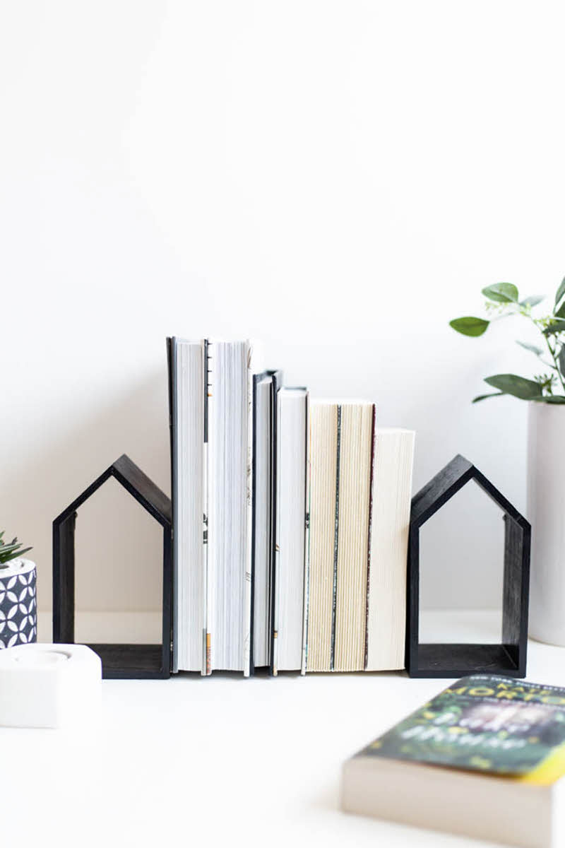 21 Amazing DIY Bookend Projects That You Will Love! - Salvaged Living