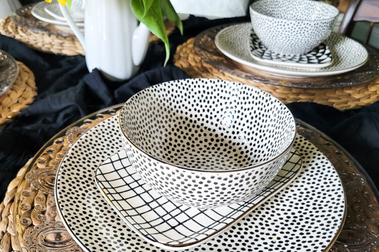 I got new dishes at Wal-Mart. It was time to freshen up after my divorce and throw out the old plates that were a wedding gift 20 years ago. I love these fun spunky new dishes for our everyday wear. Not to mention they are so affordable! #walmartfind #tableware #placesetting #newdishes #tablescape