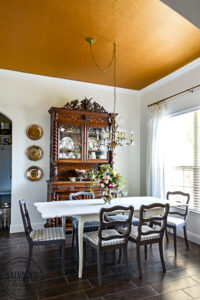 gold-painted-ceiling-for-vintage-dining-room-8