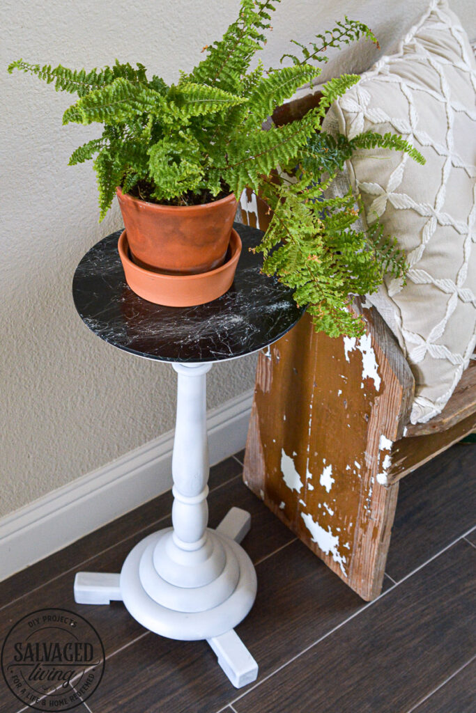 Looking for a quick and easy DIY marble technique for your thrifted finds, garage sale furniture or craft projects? This easy tutorial will show you the project you need to have to make this easy marble finish happen! #rustoleum #rustoleumimagine #thrifted #thrifteddecor #thriftedhomedecor #plantstand #sponsored