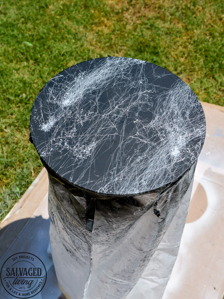 Looking for a quick and easy DIY marble technique for your thrifted finds, garage sale furniture or craft projects? This easy tutorial will show you the project you need to have to make this easy marble finish happen! #rustoleum #rustoleumimagine #thrifted #thrifteddecor #thriftedhomedecor #plantstand #sponsored