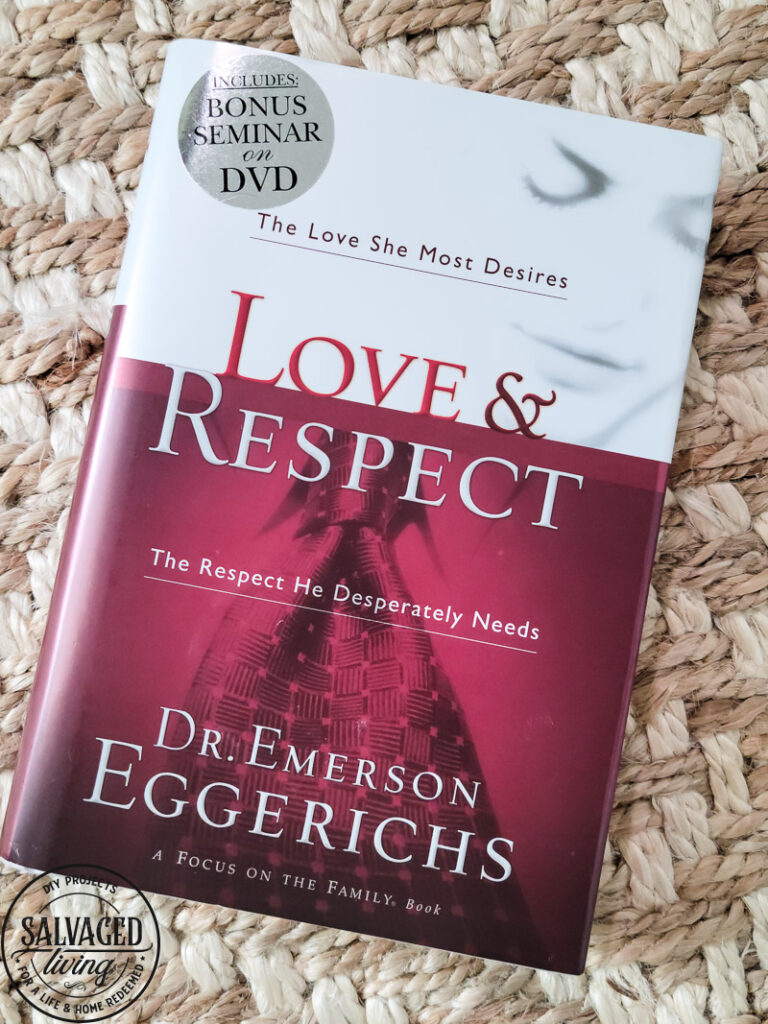 5 books that helped me through my divorce and they can help you stregthen your marriage or hold your hand in a divorce. #divorcebooks #christianmarriage