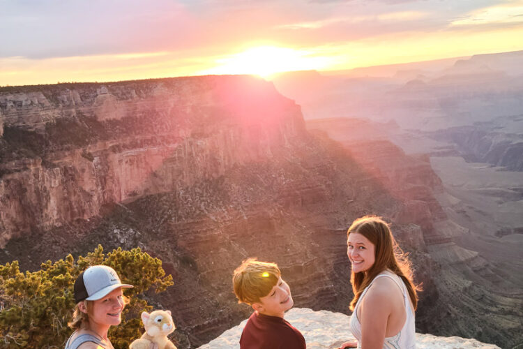 An RV vacation to the Grand Canyon, follow along on our Grand Canyon vacation adventure and see how this single mom took her kids on an epic road trip! #grandcanyonrv #singlemomtrip