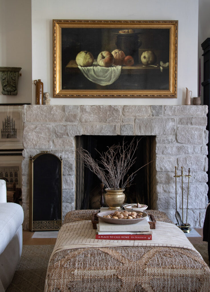 Met Deb Foglia as we tour her European Farmhouse style home, full of vintage treasures and endless charm. Her New Jersey home has decorating inspiration to spare. 