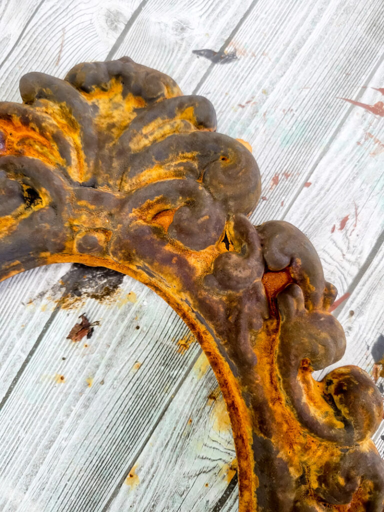 Rusting plastic is now made possible with Modern Masters Metal Effects Rust Oxidizing Finish Kit and let me tell you... it's incredible AND easy! Incredibly Easy!! I'm about to tell you how... brace yourself for this magic! #rust #dollarstoreupcycle #plastic 