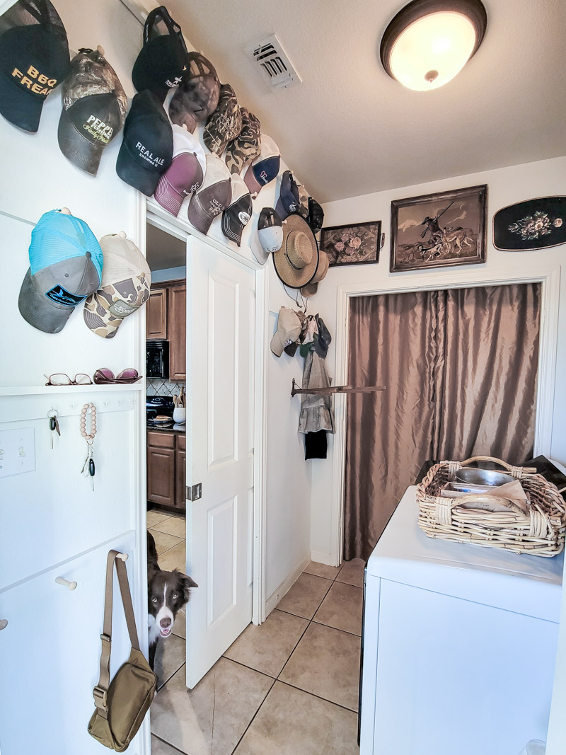 Store Baseball Hats the Vintage Way!! - Salvaged Living
